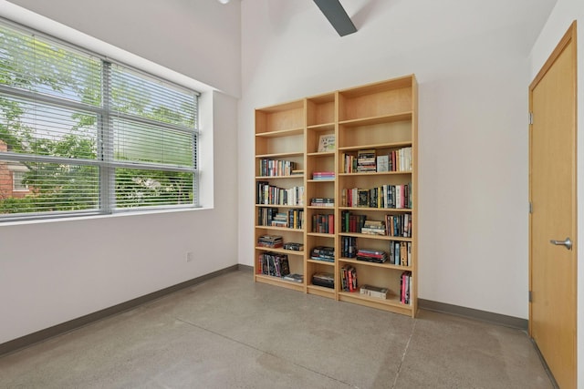 111 Franklin Ave Unit 215, Minneapolis, MN 55404 - unfurnished room featuring ceiling fan and finished concrete flooring