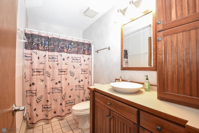 2515 25th St S Unit 303H, Fargo, ND 58103 - full bathroom featuring vanity, tile patterned floors, and curtained shower