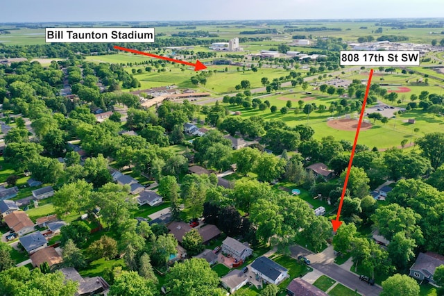 808 17th St SW, Willmar, MN 56201 - aerial view of property and surrounding area featuring nearby suburban area