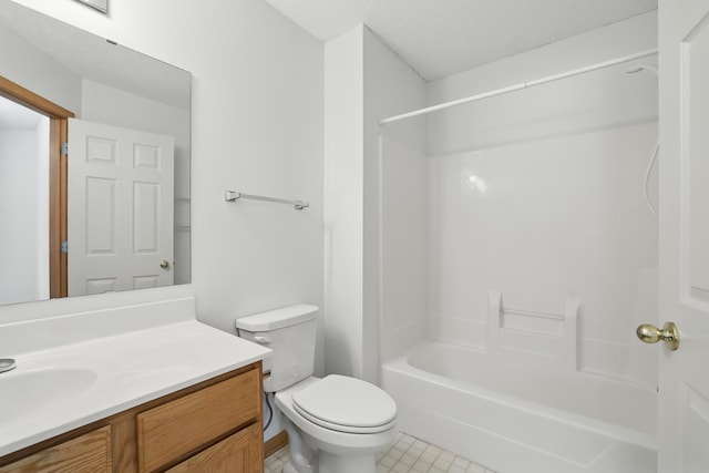 8741 Quarry Ridge Ln Unit H, Woodbury, MN 55125 - bathroom with vanity, shower / bath combination, and tile patterned flooring