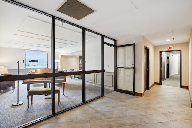 1181 Edgcumbe Rd Unit 501, Saint Paul, MN 55105 - interior space featuring baseboards