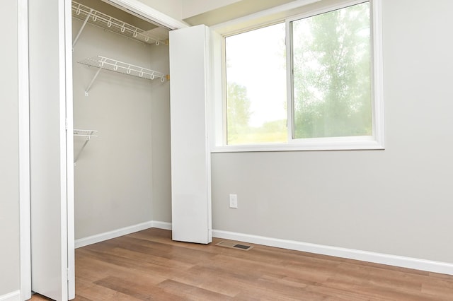 1527 Harvest Ln, Shakopee, MN 55379 - view of closet