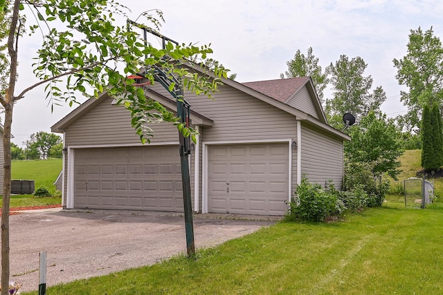 1527 Harvest Ln, Shakopee, MN 55379 - view of garage