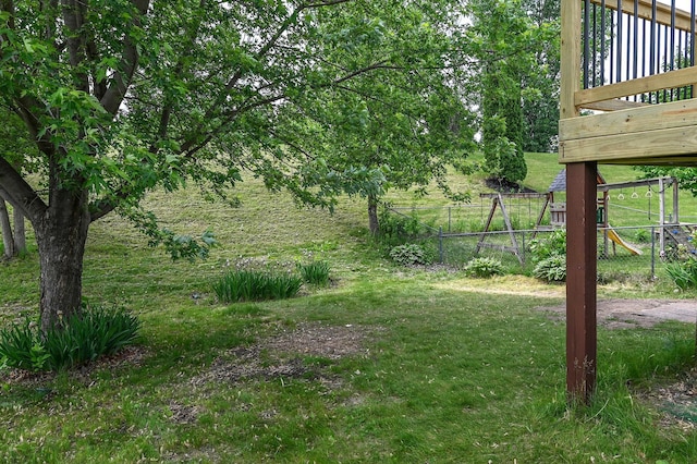 1527 Harvest Ln, Shakopee, MN 55379 - view of yard