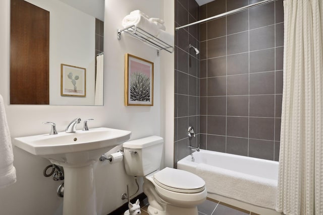 201 11th St Unit 530, Minneapolis, MN 55403 - bathroom featuring shower / bathtub combination with curtain and tile patterned flooring
