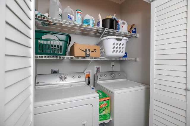 40536 Ryans Bay Rd, Zumbro Twp, MN 55991 - laundry area with washer and dryer