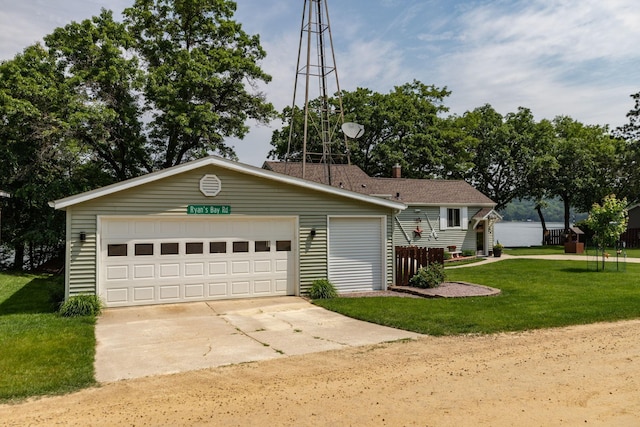 40536 Ryans Bay Rd, Zumbro Twp, MN 55991 - view of front of property featuring a front lawn and a garage