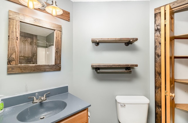 204 Sidney St E, Morristown, MN 55052 - full bath with toilet and vanity