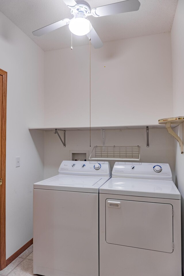 1152 Crystal Pl W, Chaska, MN 55318 - laundry room featuring washer and clothes dryer and a ceiling fan
