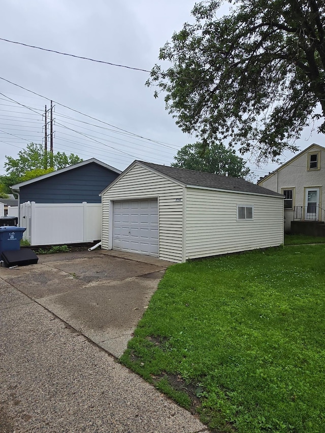 2742 Grand St NE, Minneapolis, MN 55418 - garage featuring driveway