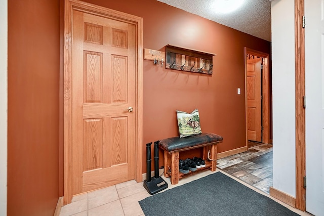 404 3rd Way SE, Dover, MN 55929 - hallway with baseboards and a textured ceiling