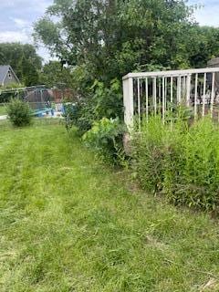 2243 Edgebrook Ave, Saint Paul, MN 55119 - view of grassy yard
