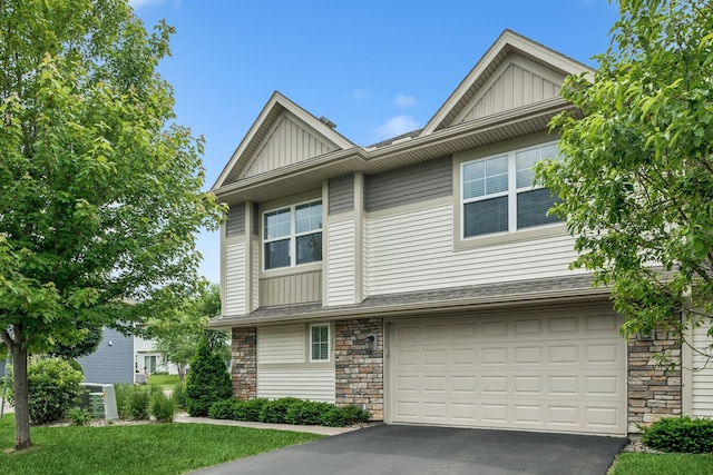 3292 Lakewood Trl, Woodbury, MN 55129 - photo 1
