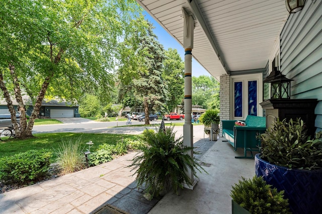 2068 Thorndale Ave, New Brighton, MN 55112 - view of covered porch