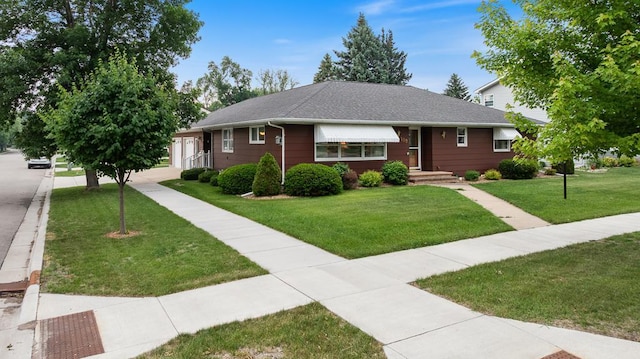 109 Pine Ave N, Canby, MN 56220 - ranch-style house with a front yard