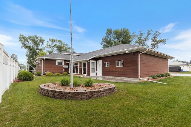 109 Pine Ave N, Canby, MN 56220 - rear view of property featuring a yard