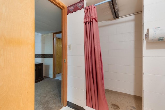109 Pine Ave N, Canby, MN 56220 - bathroom featuring a shower with shower curtain