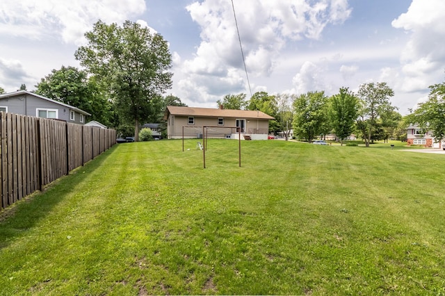 1744 Oak Rd, Saint Cloud, MN 56303 - view of yard