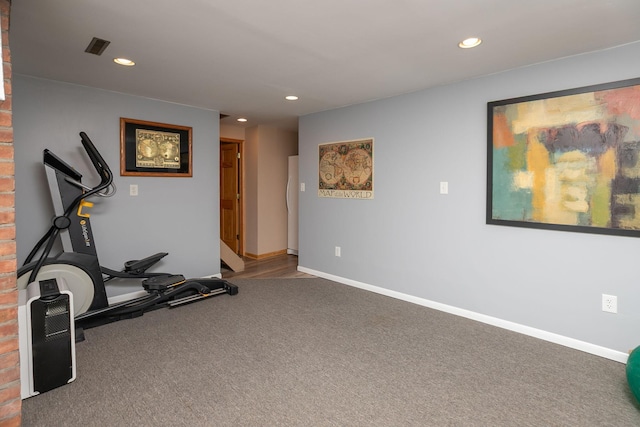 10706 65th Ave SE, Stewartville, MN 55976 - workout area featuring carpet and recessed lighting