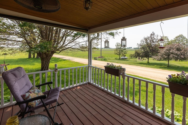 10706 65th Ave SE, Stewartville, MN 55976 - porch featuring a yard