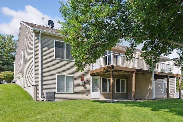 13107 Falcons Way, Savage, MN 55378 - back of property with a deck and a lawn