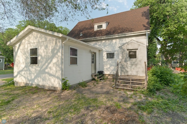 824 9th St N, Fargo, ND 58102 - rear view of property featuring entry steps