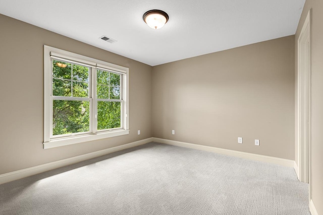 10701 Sonoma Rdg, Eden Prairie, MN 55347 - unfurnished room with carpet flooring