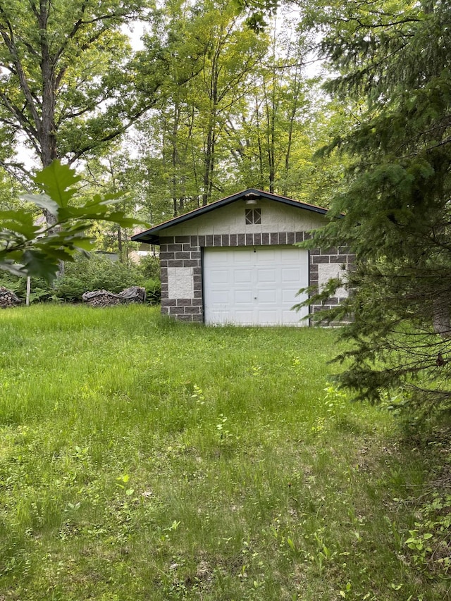 38010 Clover Cir, Hinckley, MN 55037 - view of detached garage