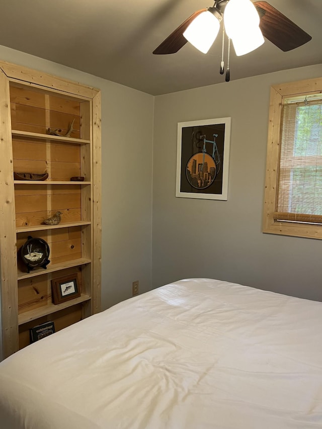 38010 Clover Cir, Hinckley, MN 55037 - bedroom with ceiling fan