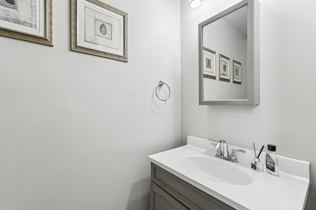 1842 Colonial Ln Unit 6, Chanhassen, MN 55317 - bathroom with vanity