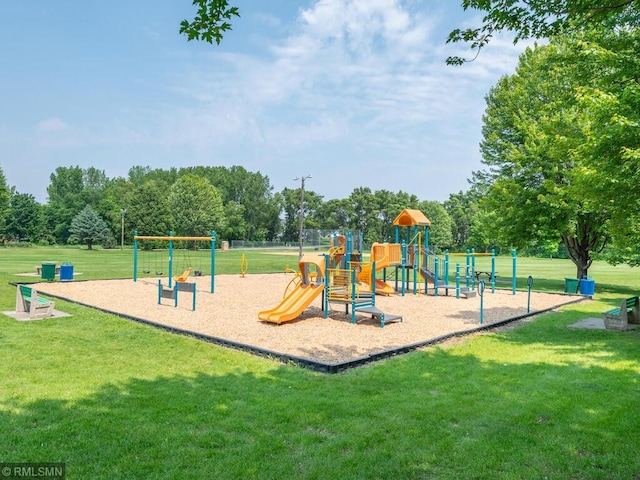20108 Calgary Trl, Empire Twp, MN 55024 - community play area with a yard