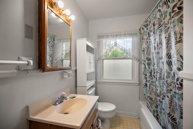 1442 Como Ave, Saint Paul, MN 55108 - bathroom with vanity and shower / bath combination with curtain