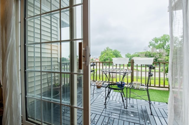 5724 4th St NE, Fridley, MN 55432 - view of balcony
