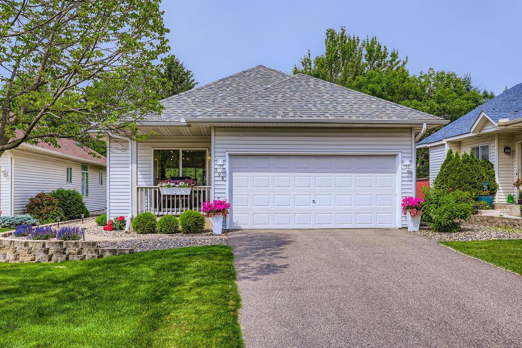 398 Bluebird Ln, Woodbury, MN 55125 - photo 1