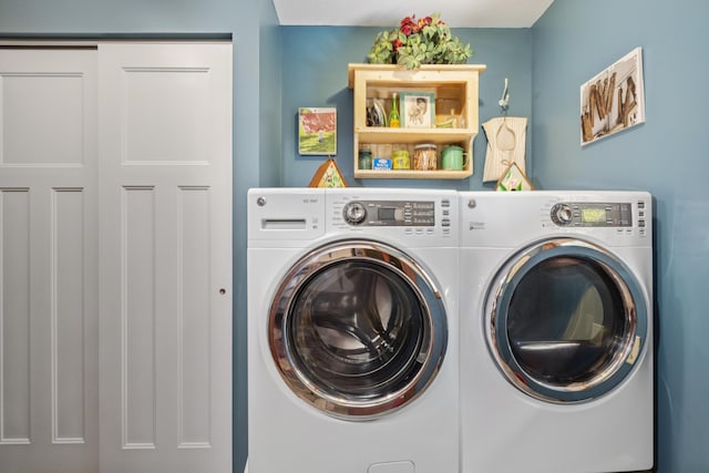 23148 Glenhaven Dr, Nevis, MN 56467 - laundry room featuring independent washer and dryer
