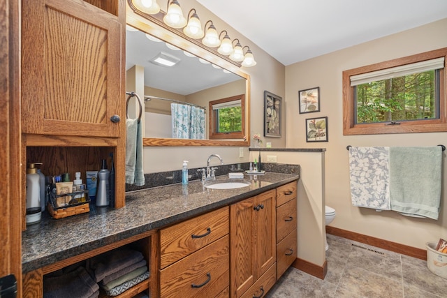 23148 Glenhaven Dr, Nevis, MN 56467 - full bathroom with vanity and curtained shower