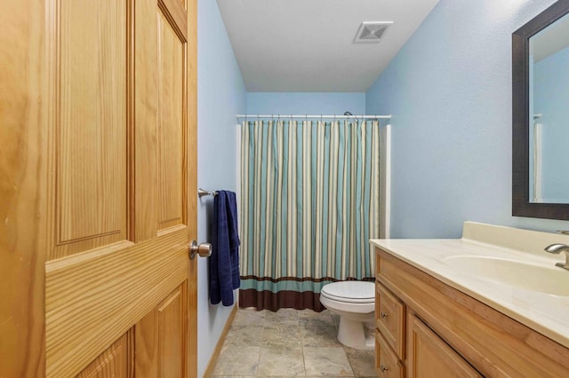 7270 Stone Rdg, Crow Wing Twp, MN 56401 - full bath featuring vanity and a shower with curtain