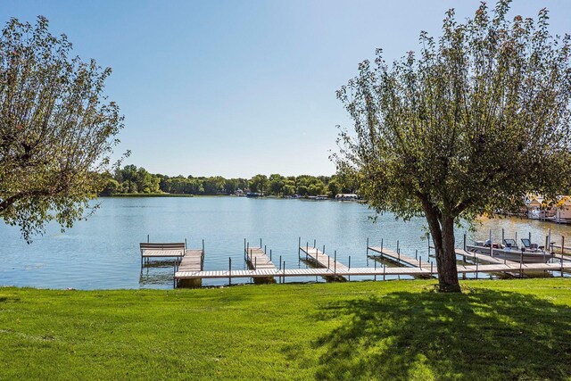 5440 Three Points Blvd Unit 531, Mound, MN 55364 - dock area with a water view and a lawn
