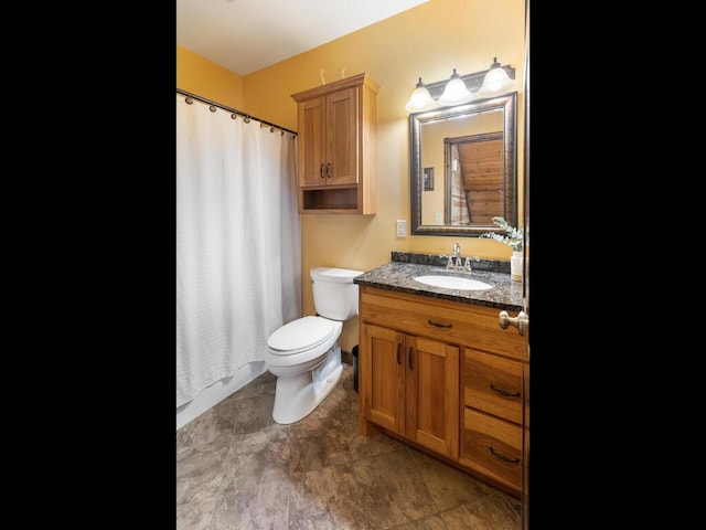 2406 Augusta Rd, Fair Haven Twp, MN 55382 - full bath featuring vanity and curtained shower