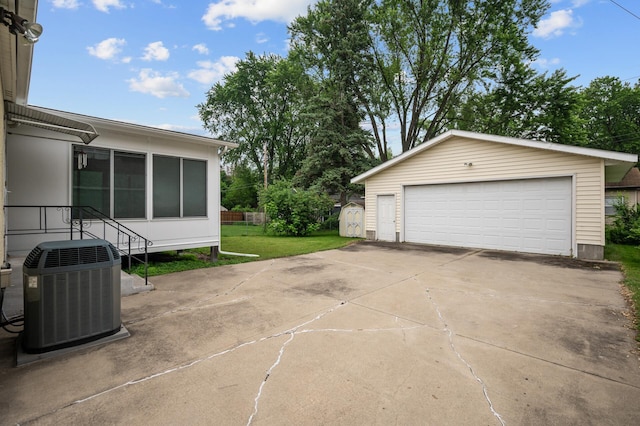 1306 Ryan Ave W, Roseville, MN 55113 - view of detached garage