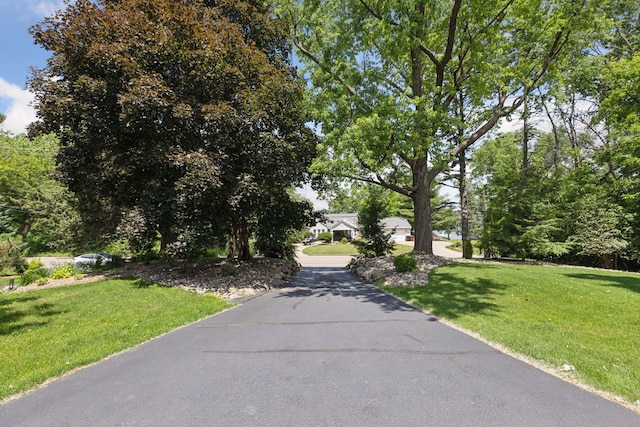 974 County Road C E, Maplewood, MN 55109
