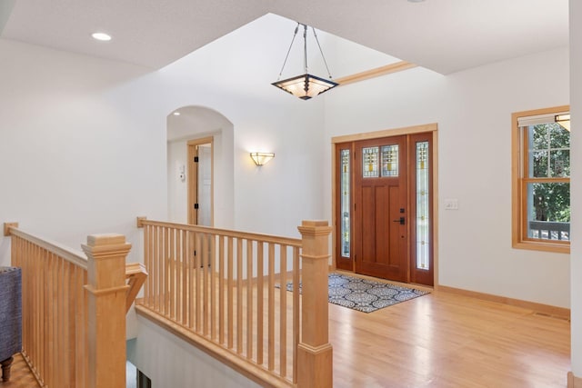 974 County Road C E, Maplewood, MN 55109