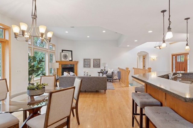 974 County Road C E, Maplewood, MN 55109