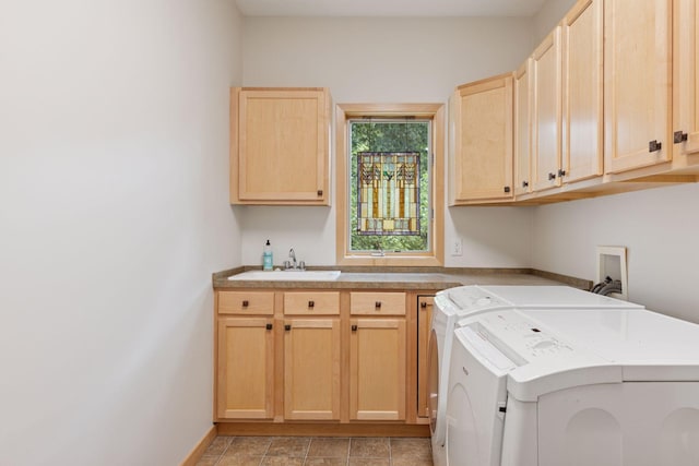 974 County Road C E, Maplewood, MN 55109