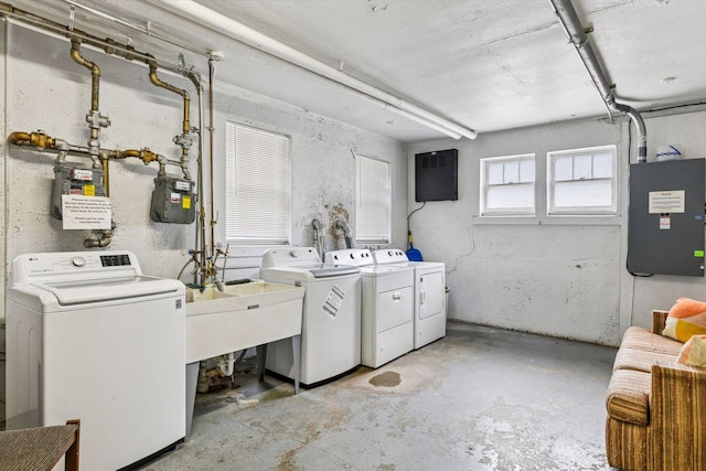 3252 Fremont Ave S Unit 102, Minneapolis, MN 55408 - laundry room with washing machine and clothes dryer