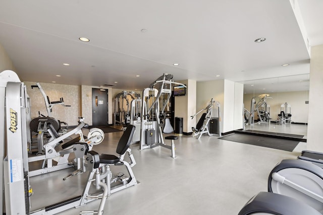 222 2nd St SE Unit 1503, Minneapolis, MN 55414 - workout area featuring recessed lighting