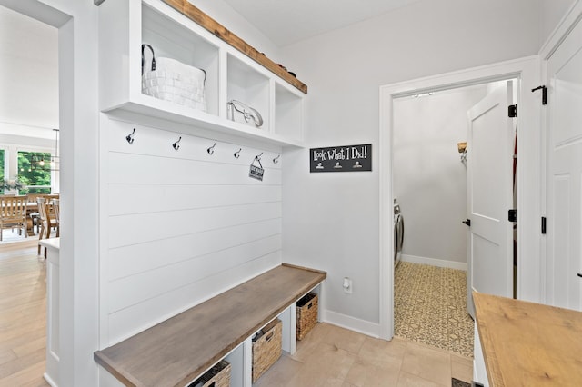 4452 167th Ave NW, Andover, MN 55304 - mudroom with baseboards