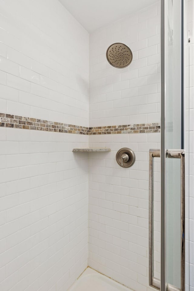 301 3rd St S Unit 302, Stillwater, MN 55082 - view of full bathroom