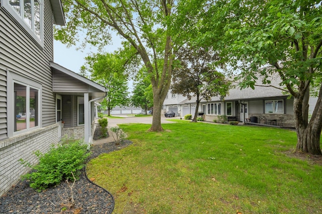 2513 Sumac Rdg, White Bear Lake, MN 55110 - view of grassy yard