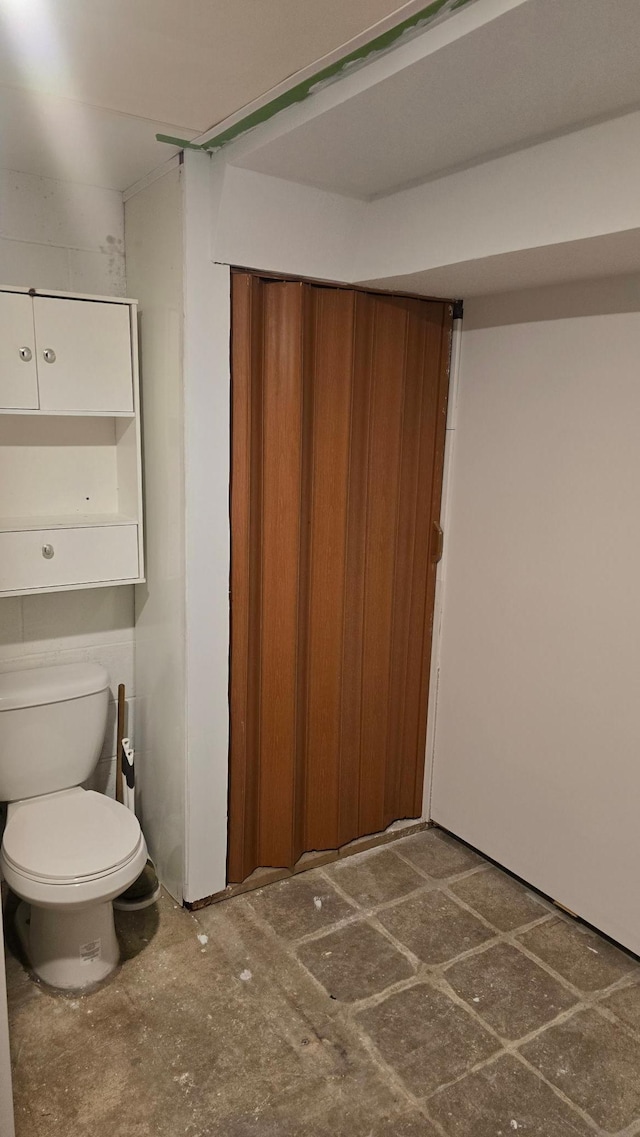 524 1st Ave SE, Wells, MN 56097 - bathroom with toilet